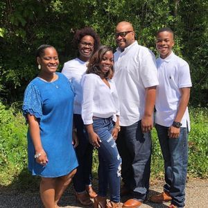 Meet your Posher, Cory